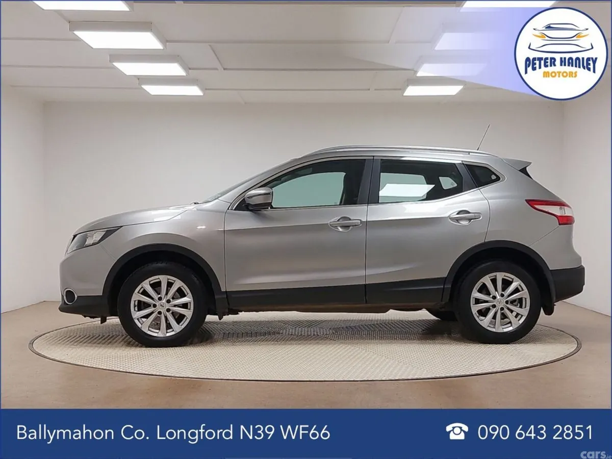 Nissan Qashqai Hatchback, Diesel, 2016, Silver