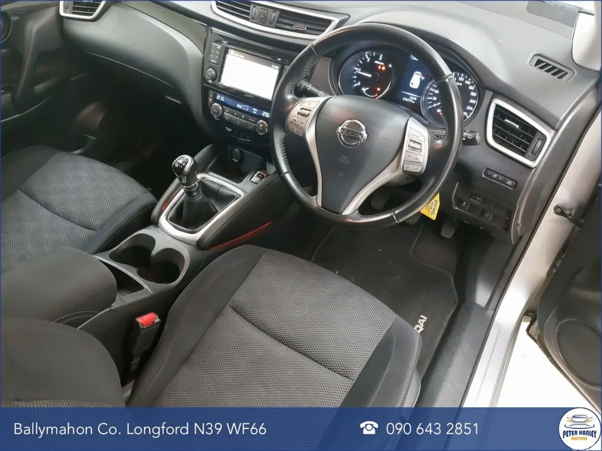 Nissan Qashqai Hatchback, Diesel, 2016, Silver