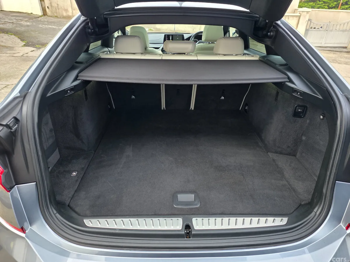 BMW 6-Series Hatchback, Diesel, 2018, Blue