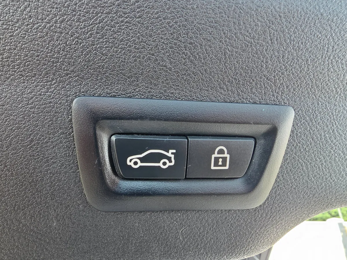 BMW 6-Series Hatchback, Diesel, 2018, Blue