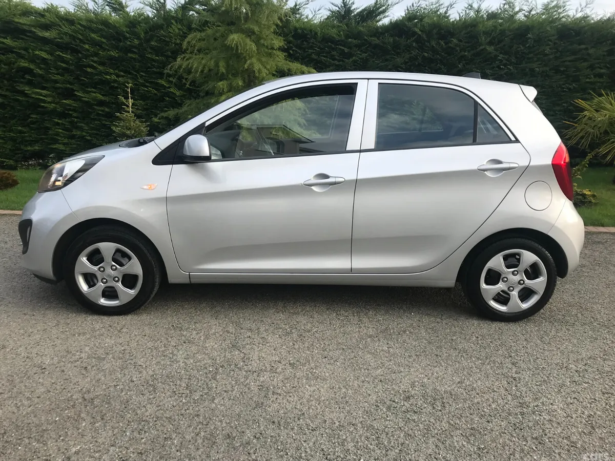 Kia Picanto Hatchback, Petrol, 2014, Silver