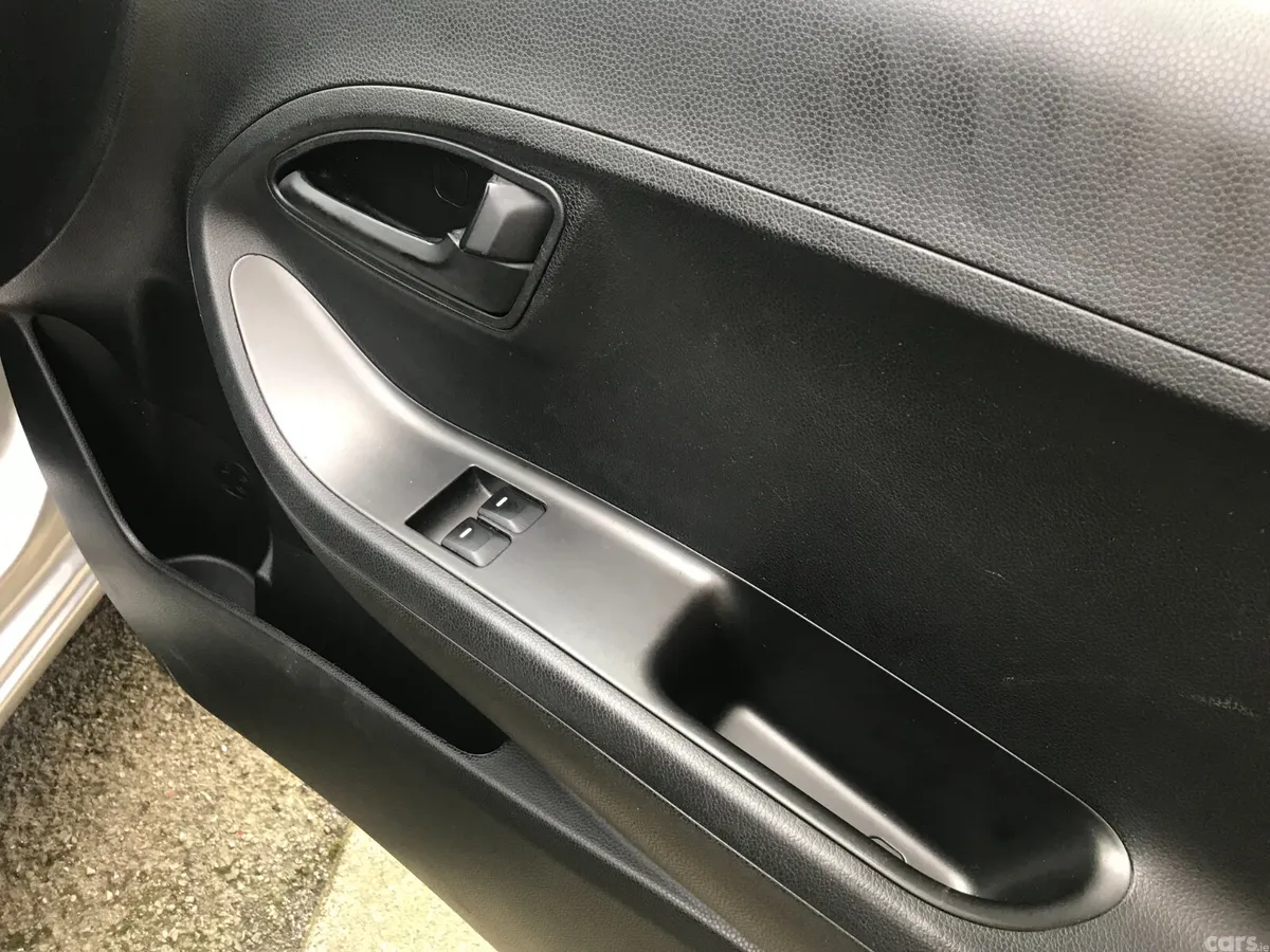 Kia Picanto Hatchback, Petrol, 2014, Silver