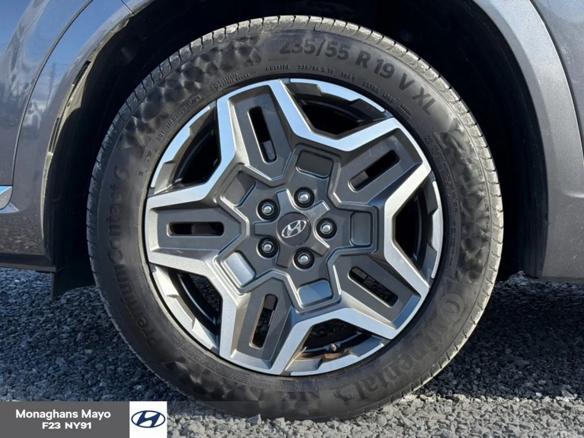 Hyundai Santa Fe SUV, Petrol Plug-in Hybrid, 2023, Grey