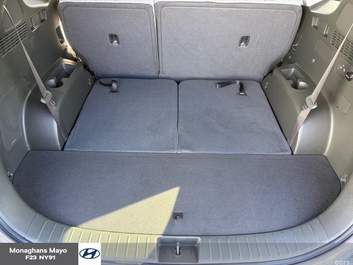 Hyundai Santa Fe SUV, Petrol Plug-in Hybrid, 2023, Grey