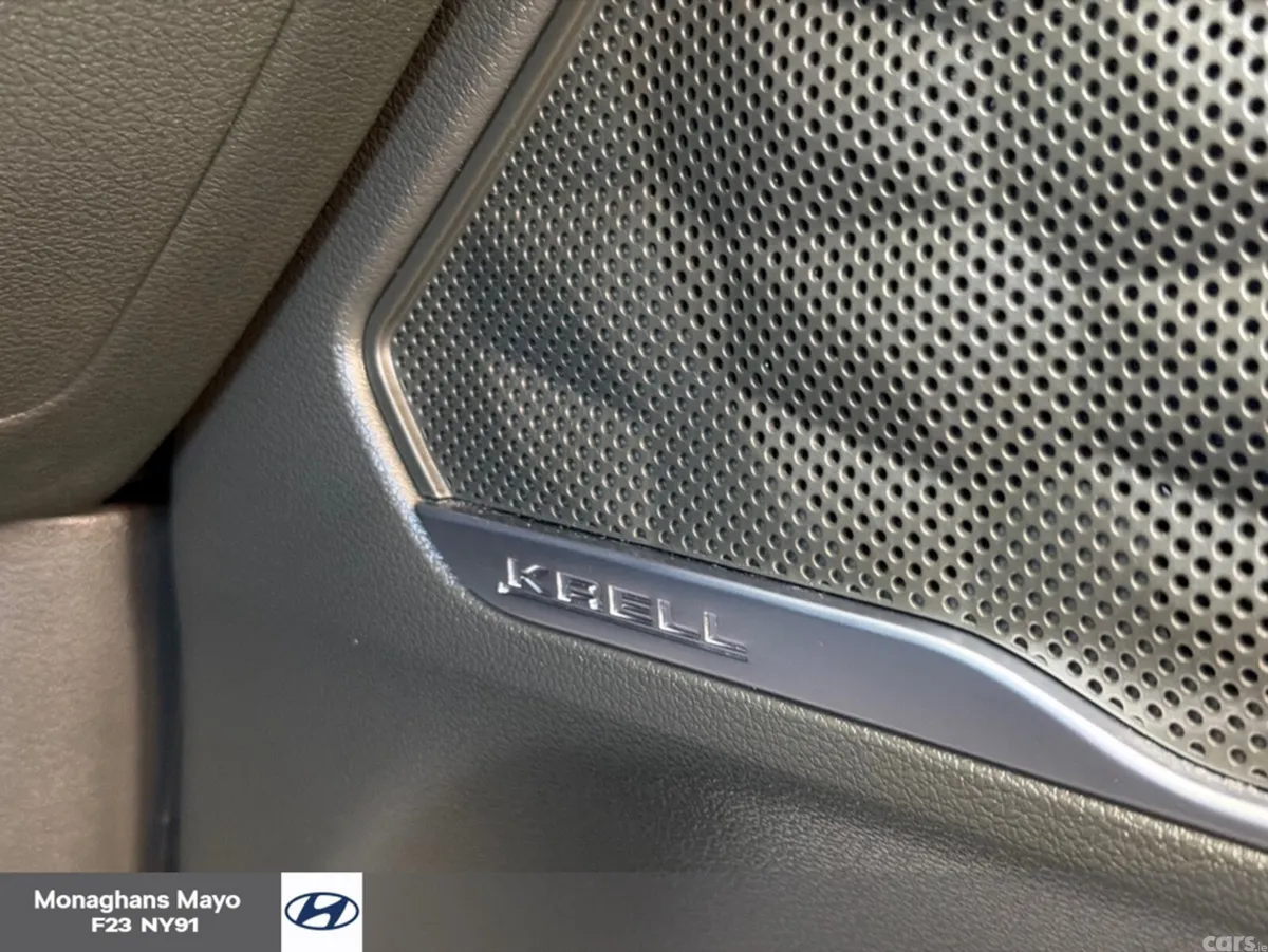 Hyundai Santa Fe SUV, Petrol Plug-in Hybrid, 2023, Grey