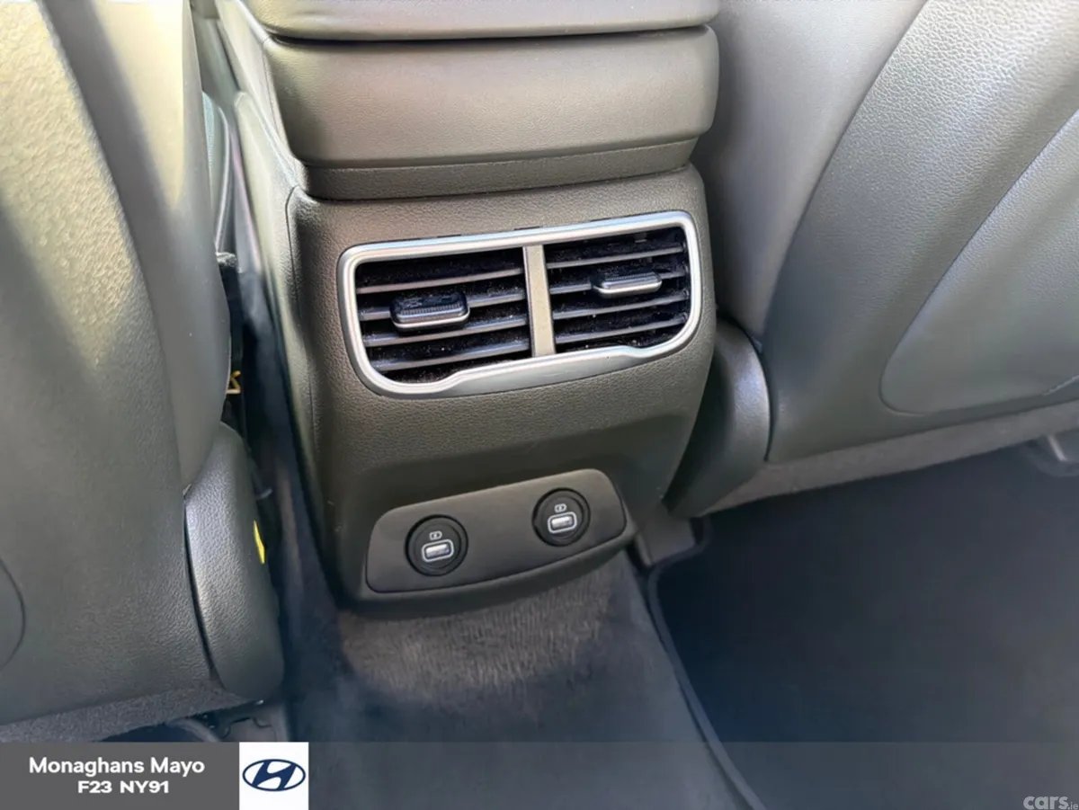 Hyundai Santa Fe SUV, Petrol Plug-in Hybrid, 2023, Grey