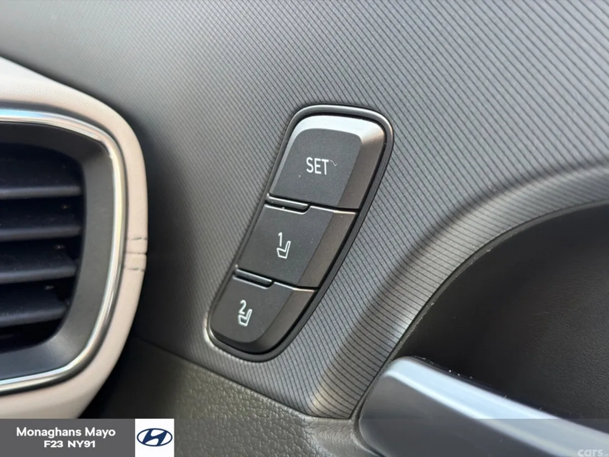 Hyundai Santa Fe SUV, Petrol Plug-in Hybrid, 2023, Grey