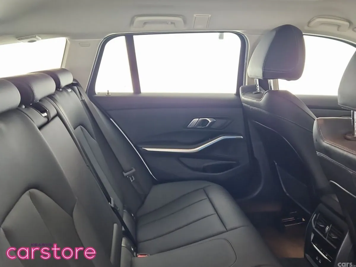 BMW 3-Series Estate, Petrol Plug-in Hybrid, 2023, White