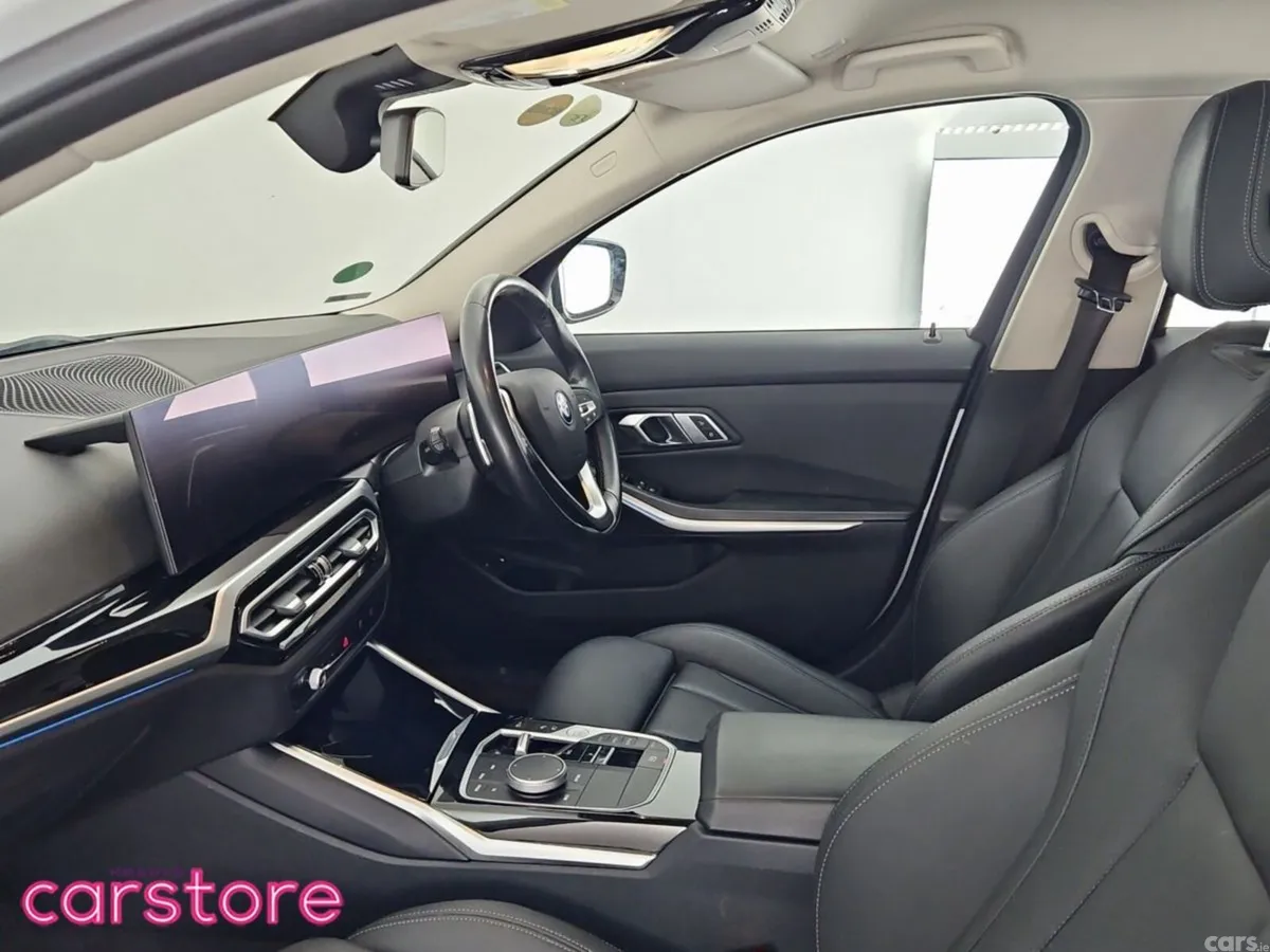 BMW 3-Series Estate, Petrol Plug-in Hybrid, 2023, White