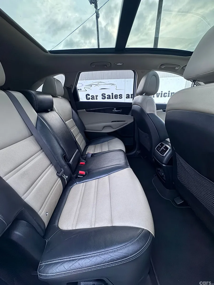 Kia Sorento SUV, Diesel, 2017, White