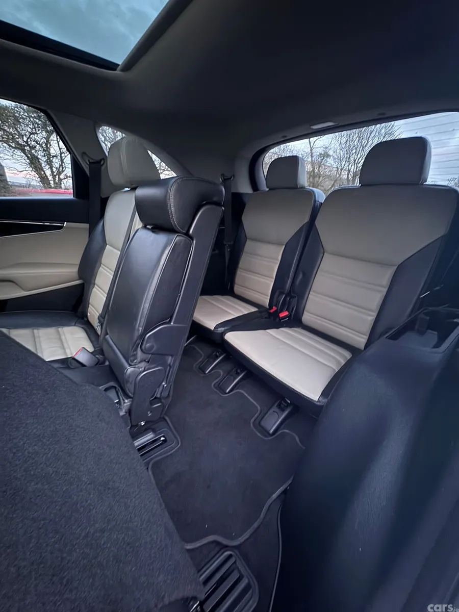 Kia Sorento SUV, Diesel, 2017, White