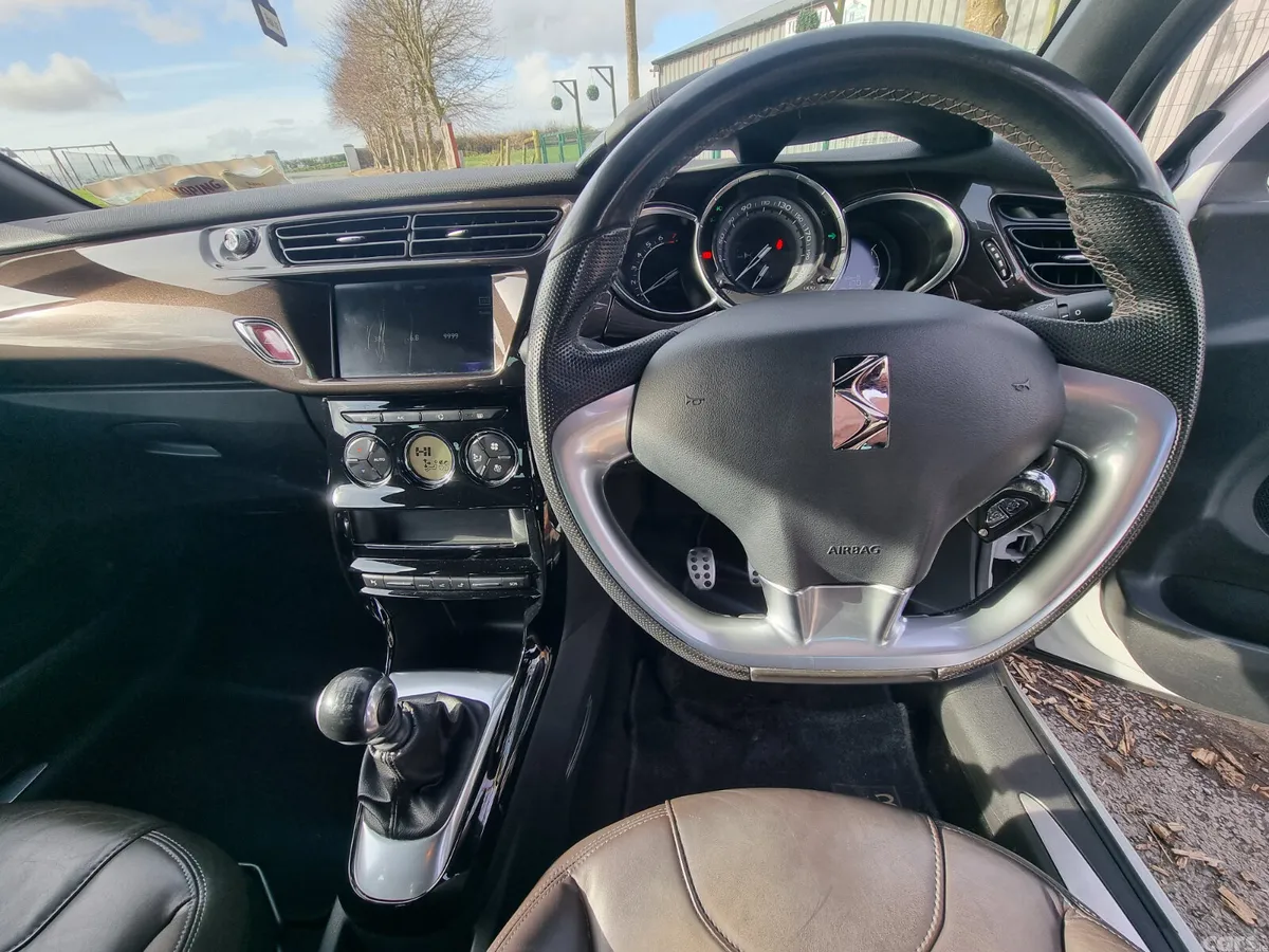 Citroen DS 3 Hatchback, Petrol, 2018, White