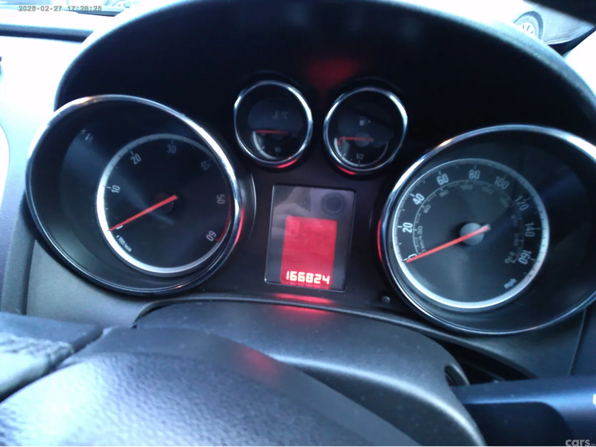 Opel Astra Hatchback, Diesel, 2013, Red
