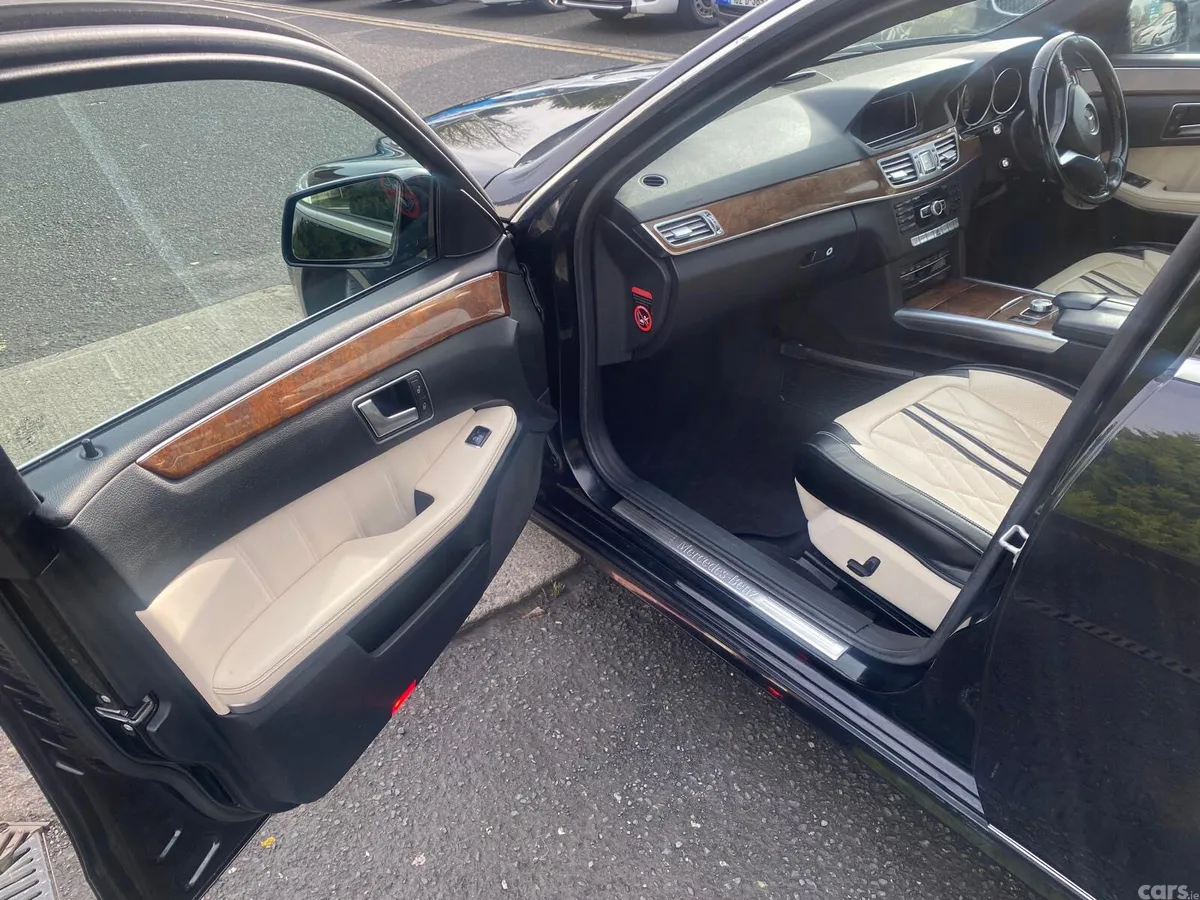 Mercedes-Benz E-Class Saloon, Diesel, 2014, Black
