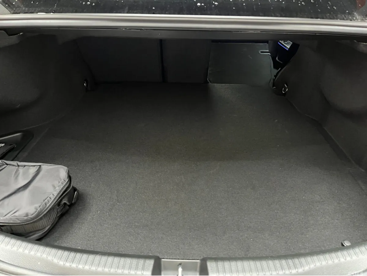 Mercedes-Benz C-Class Saloon, Petrol Plug-in Hybrid, 2024, Black