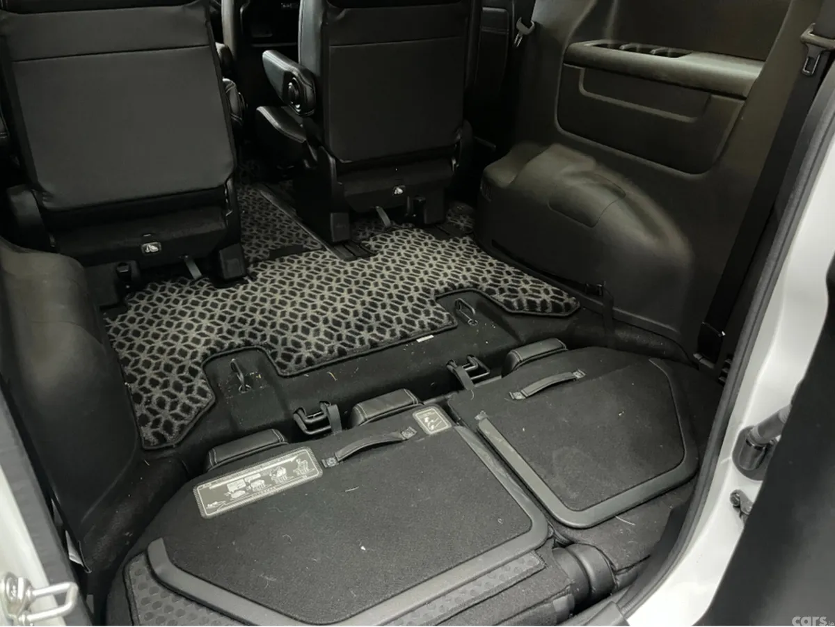 Honda Stepwagon MPV, Petrol Hybrid, 2019, White