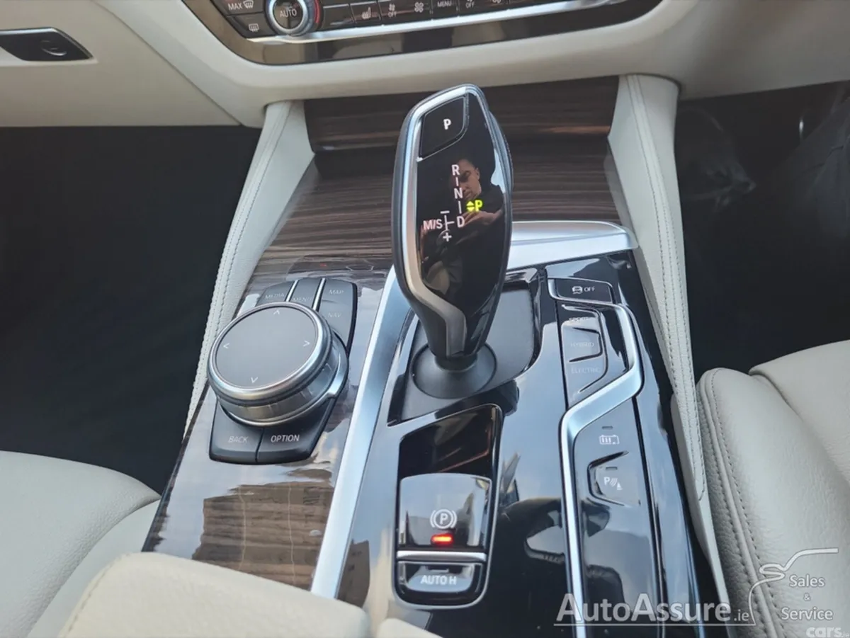 BMW 5-Series Saloon, Petrol Plug-in Hybrid, 2023, Black