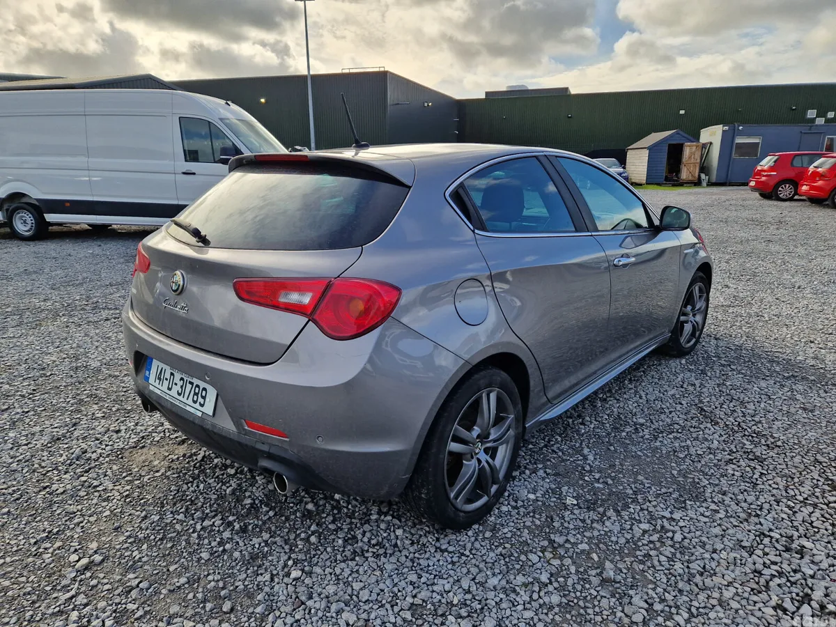 Alfa Romeo Giulietta Hatchback, Diesel, 2014, Grey