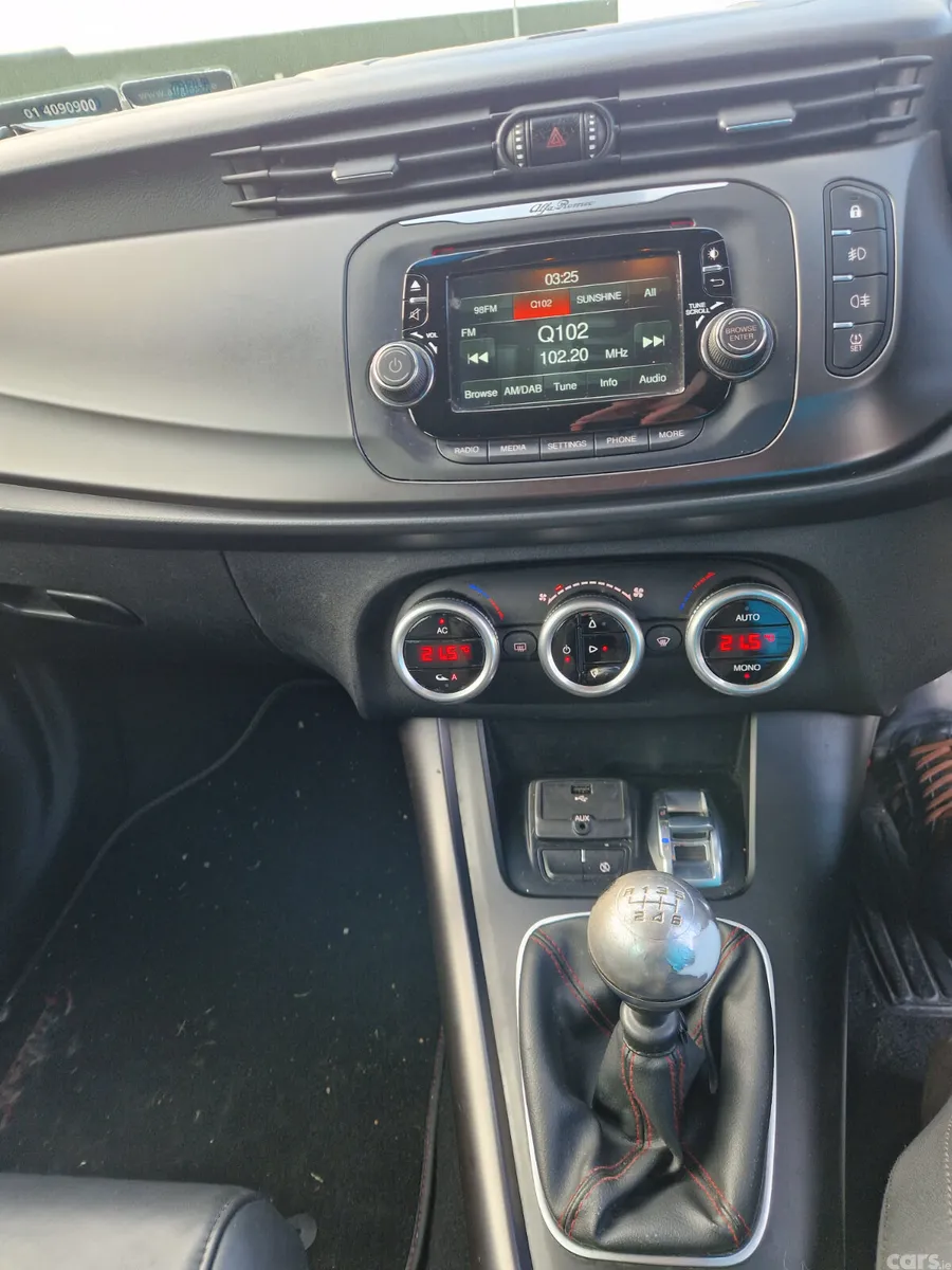 Alfa Romeo Giulietta Hatchback, Diesel, 2014, Grey