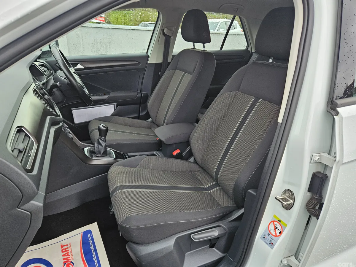 Volkswagen T-Roc SUV, Diesel, 2019, White