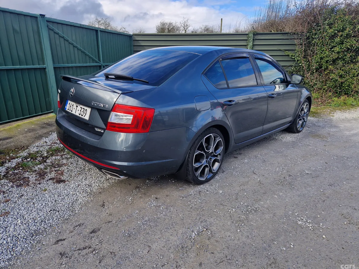 Skoda Octavia Saloon, Diesel, 2016, Grey