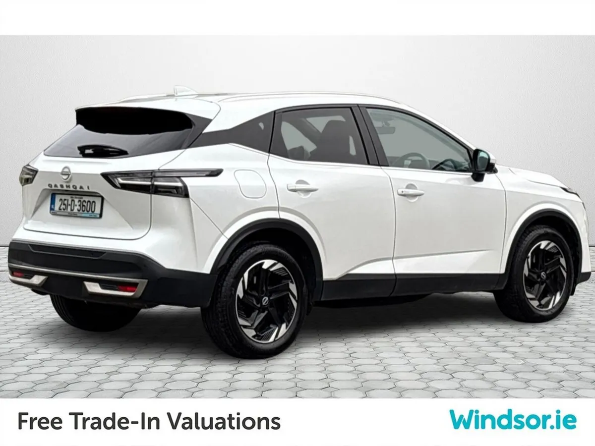 Nissan Qashqai MPV, Petrol, 2025, White