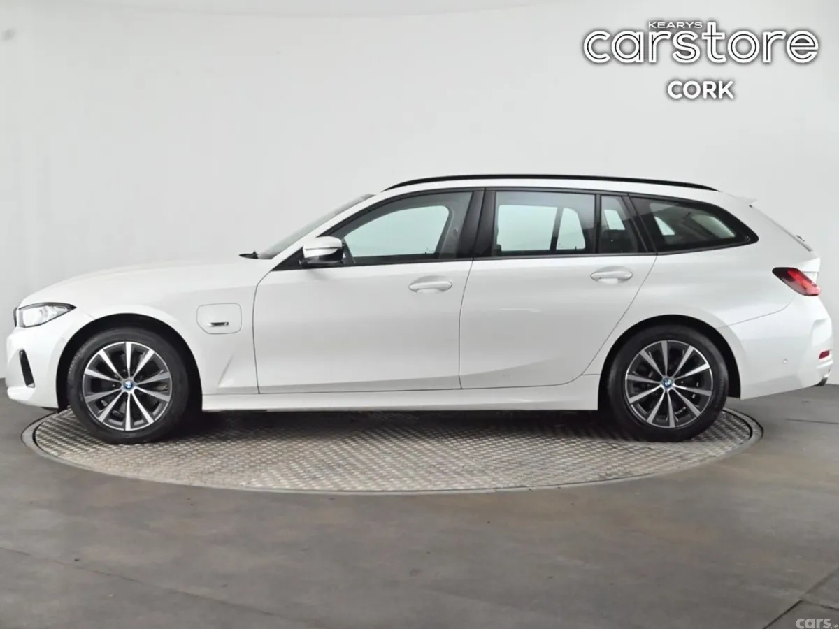 BMW 3-Series Estate, Petrol Plug-in Hybrid, 2023, White