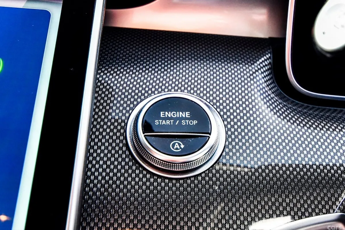 Mercedes-Benz C-Class Saloon, Diesel Hybrid, 2023, White