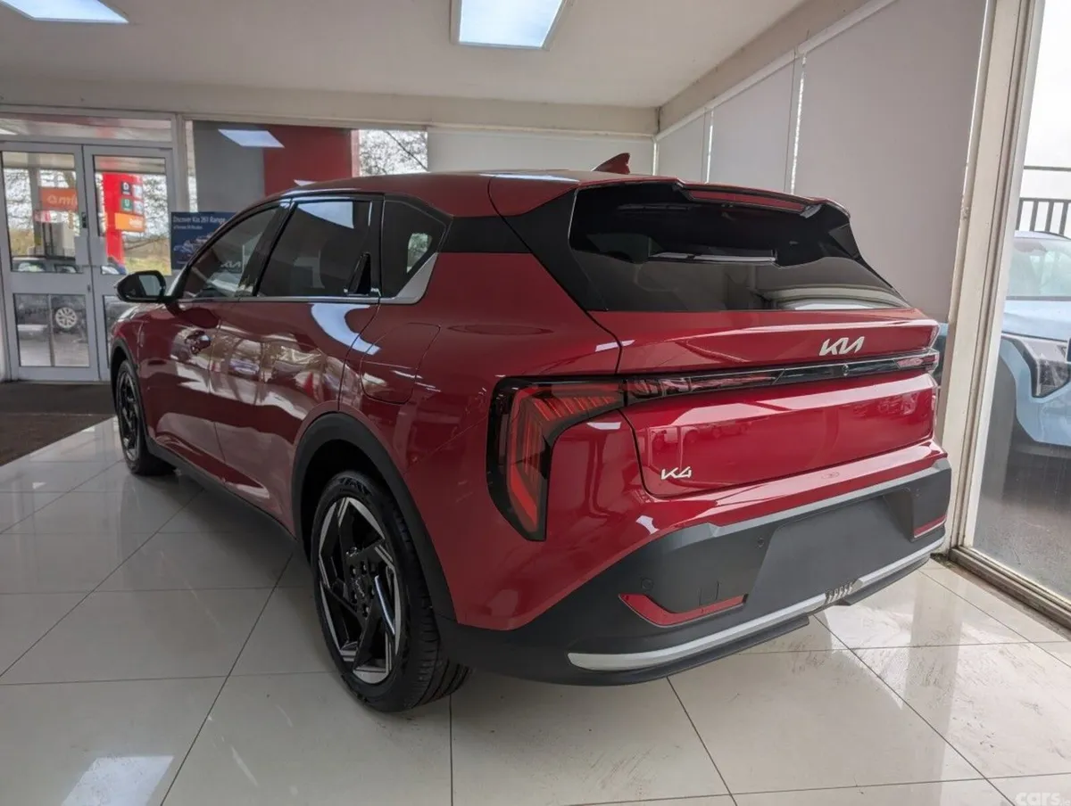 Kia K4 Hatchback, Petrol, 2027, Red
