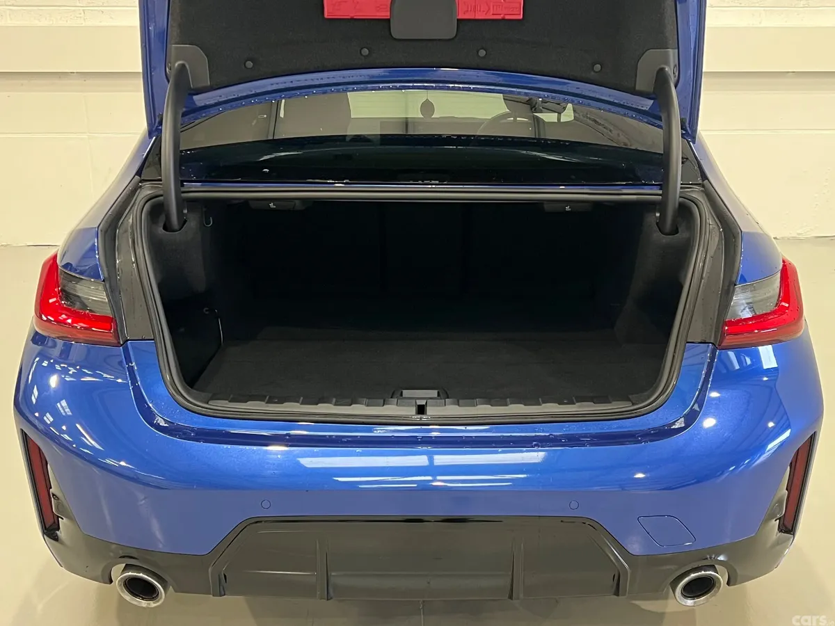 BMW 3-Series Saloon, Petrol Plug-in Hybrid, 2025, Blue