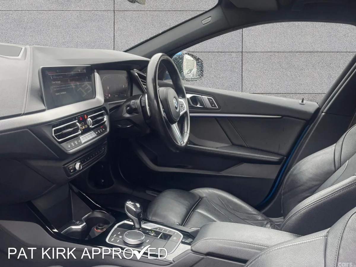 BMW 1-Series Hatchback, Diesel, 2021, Blue