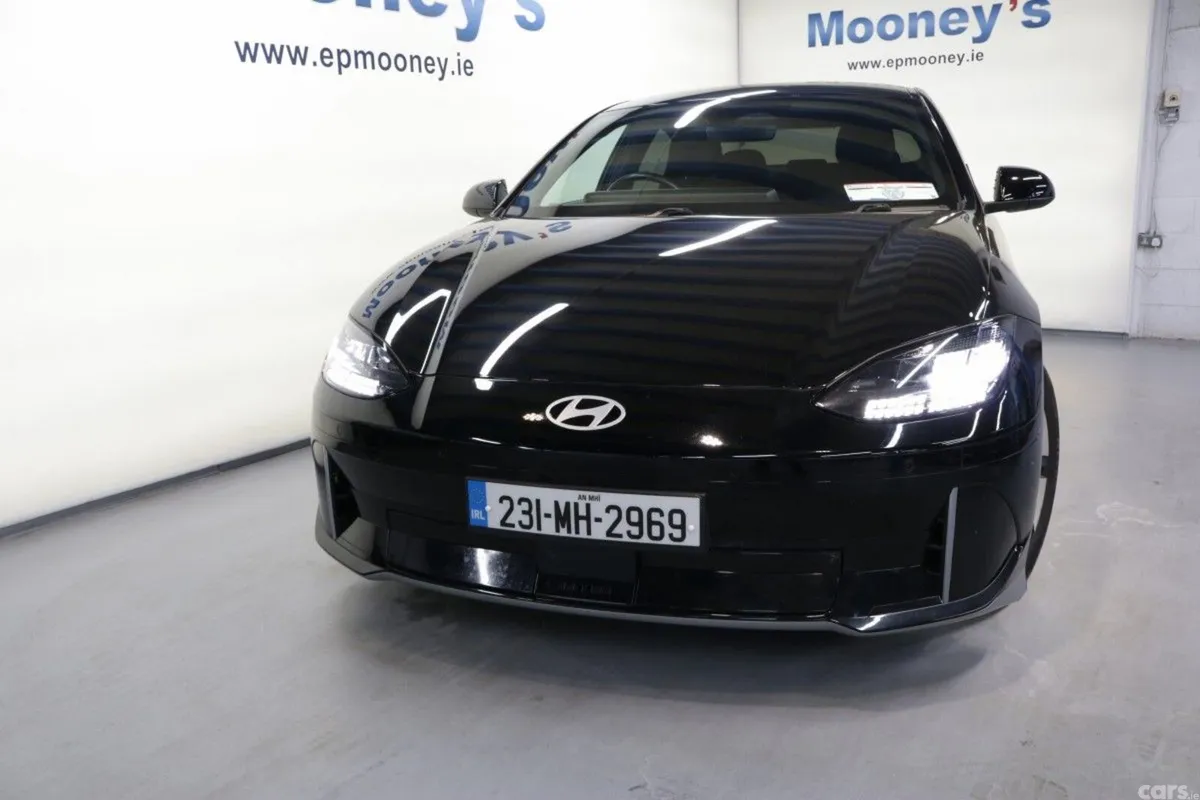 Hyundai IONIQ 6 Saloon, Electric, 2023, Black