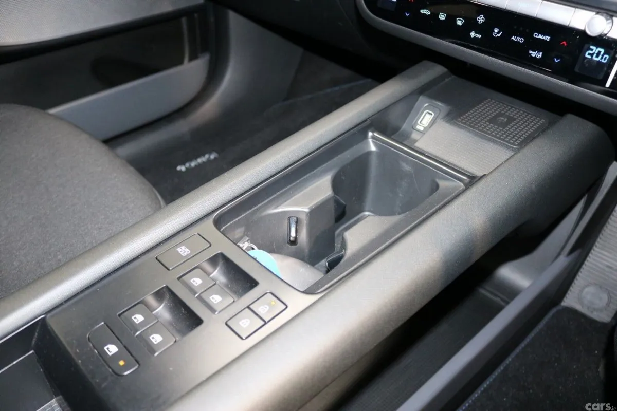 Hyundai IONIQ 6 Saloon, Electric, 2023, Black