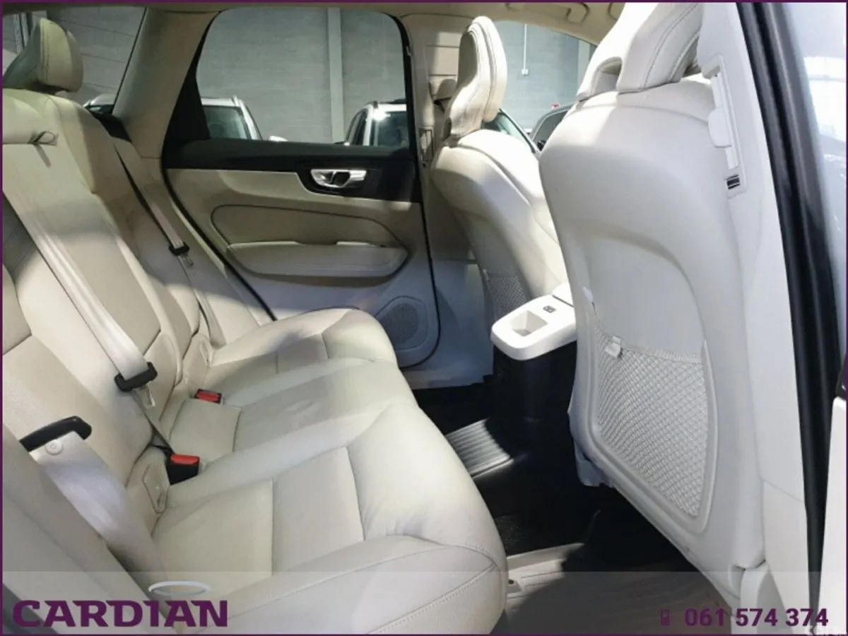 Volvo XC60 SUV, Petrol Hybrid, 2025, Grey