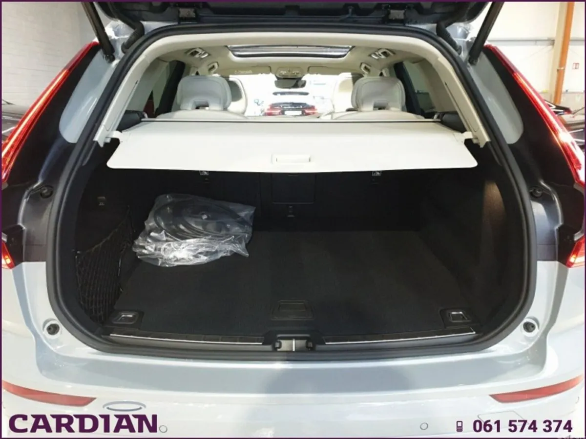 Volvo XC60 SUV, Petrol Hybrid, 2025, Grey