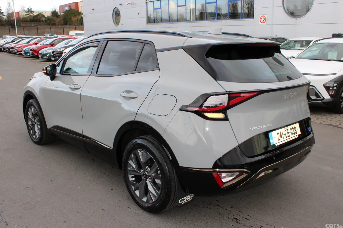 Kia Sportage SUV, Petrol Hybrid, 2024, Grey