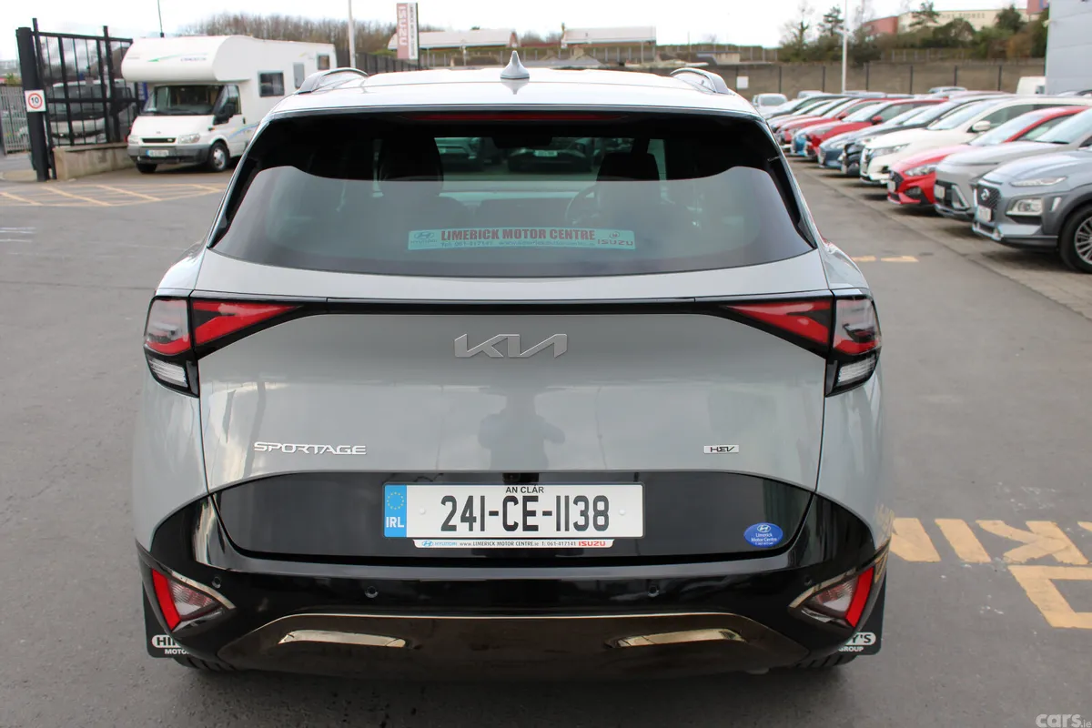 Kia Sportage SUV, Petrol Hybrid, 2024, Grey