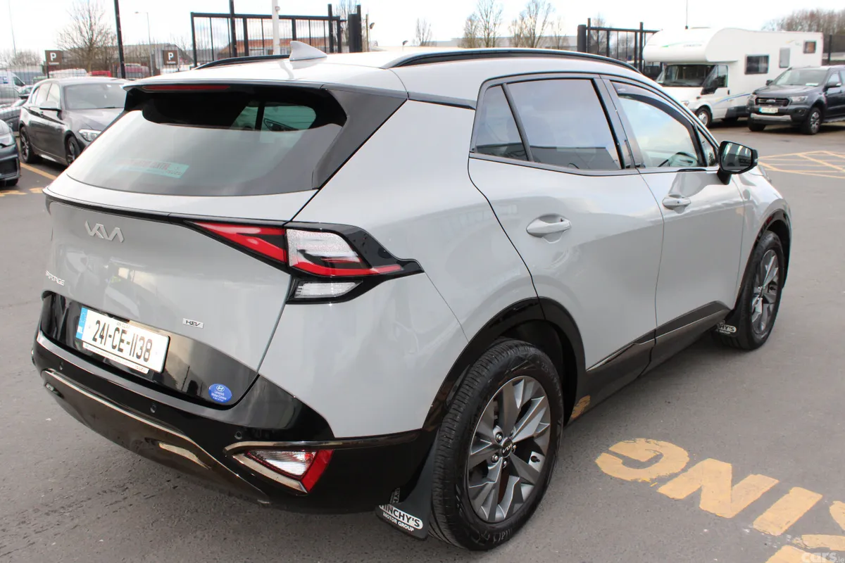Kia Sportage SUV, Petrol Hybrid, 2024, Grey
