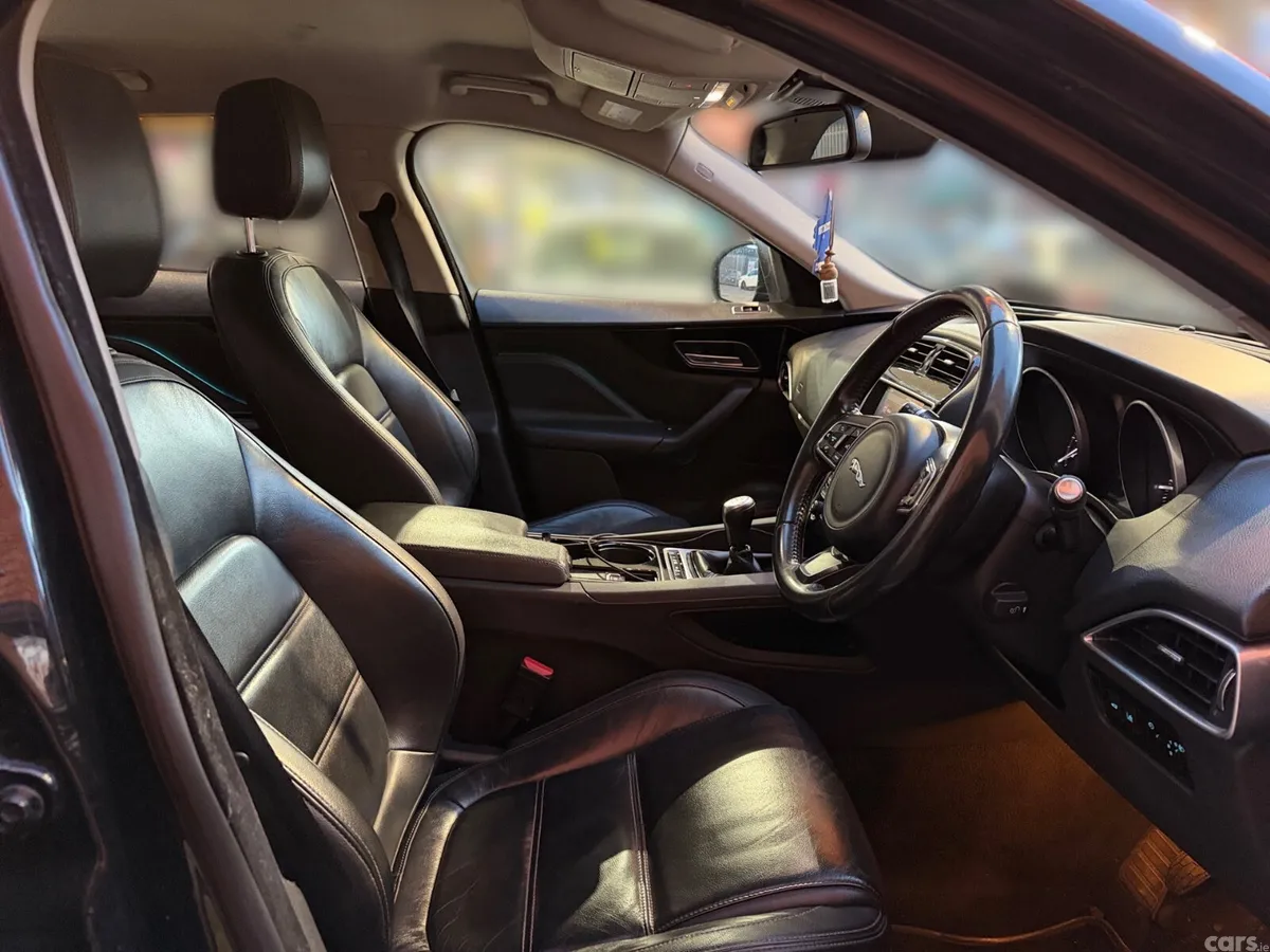 Jaguar F-Pace SUV, Diesel, 2016, Black