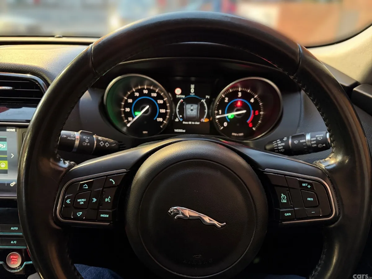 Jaguar F-Pace SUV, Diesel, 2016, Black