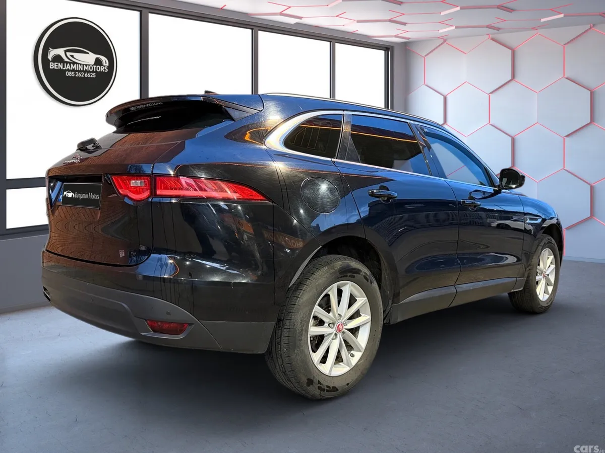 Jaguar F-Pace SUV, Diesel, 2016, Black