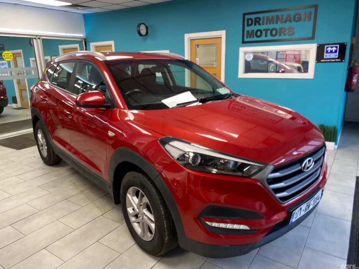 Hyundai Tucson SUV, Diesel, 2017, Red