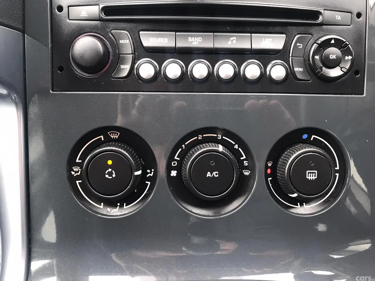 Peugeot 3008 SUV, Diesel, 2014, Grey