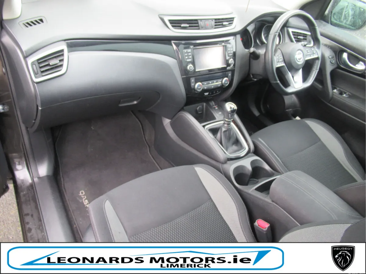 Nissan Qashqai SUV, Petrol, 2019, Black