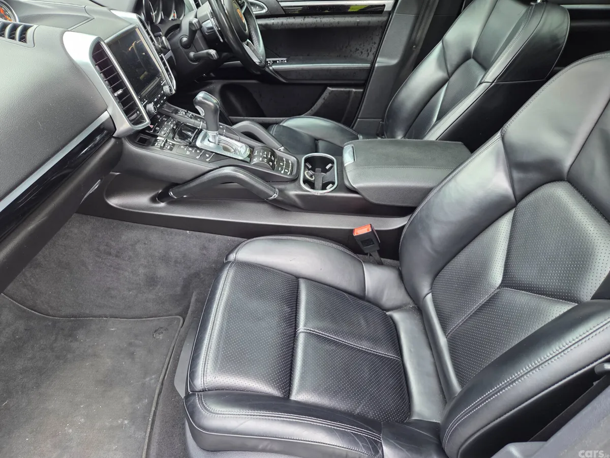 Porsche Cayenne Van, Diesel, 2018, Silver