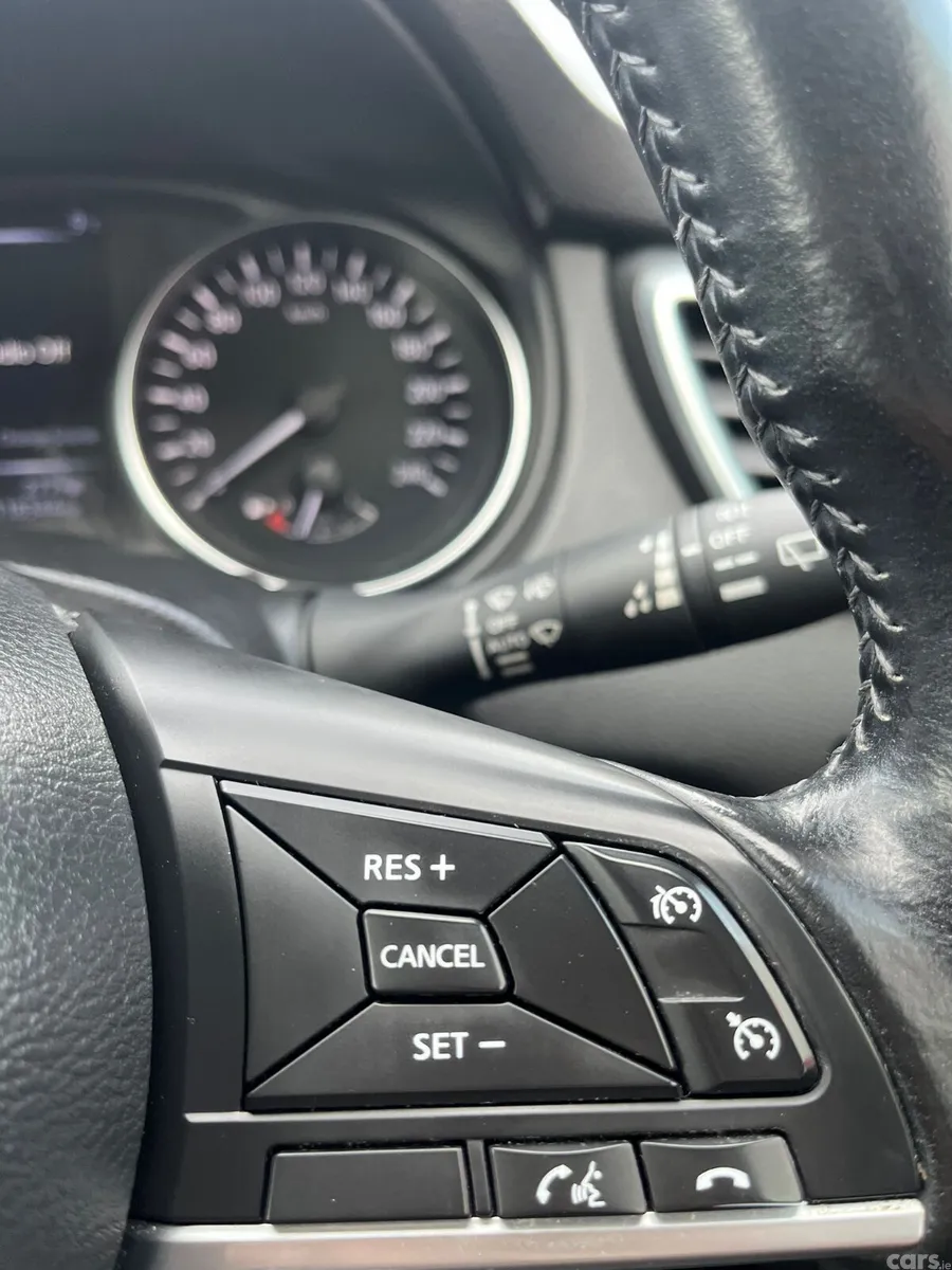 Nissan Qashqai MPV, Diesel, 2018, White