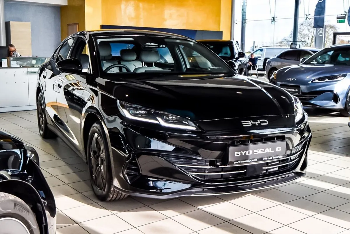 BYD Seal 6 Saloon, Petrol Plug-in Hybrid, 2026, Black