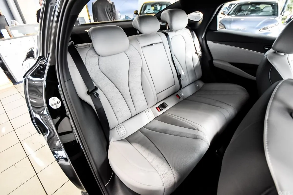BYD Seal 6 Saloon, Petrol Plug-in Hybrid, 2026, Black