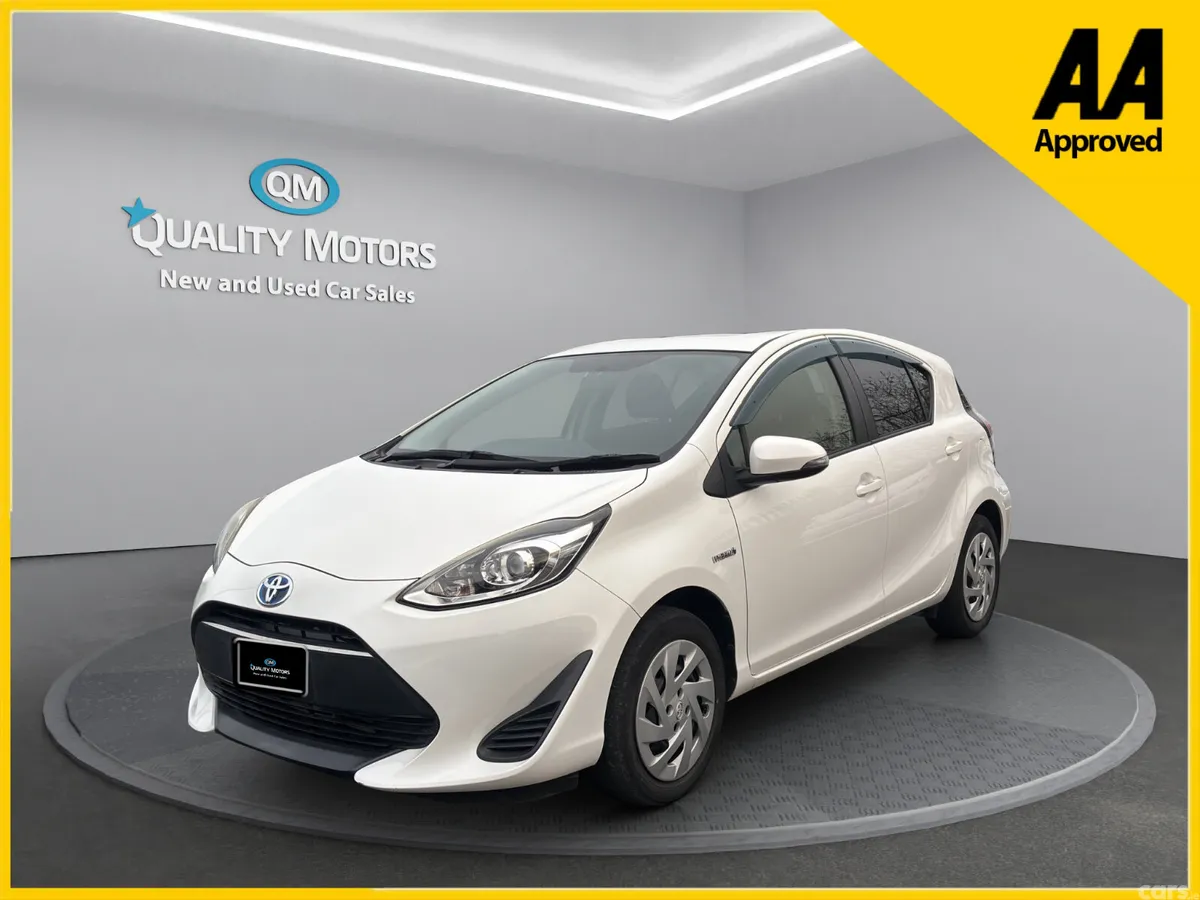 Toyota Aqua Hatchback, Petrol Hybrid, 2018, White