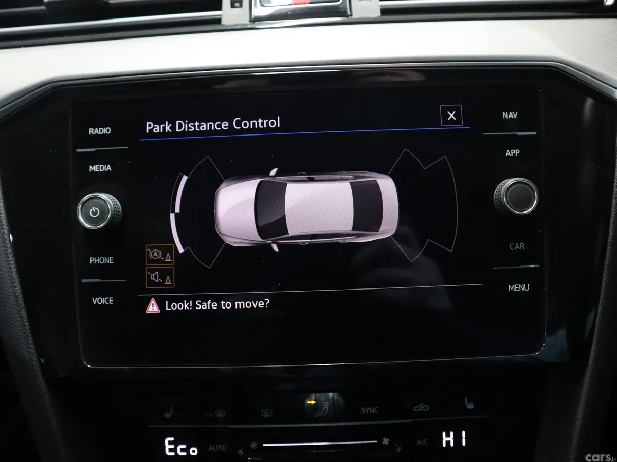 Volkswagen Passat Saloon, Petrol Hybrid, 2021, Grey